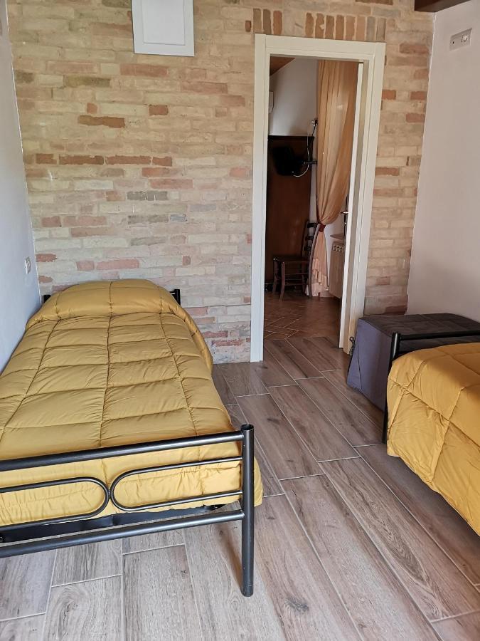 Agriturismo Vecchio Gelso Ortezzano Екстериор снимка