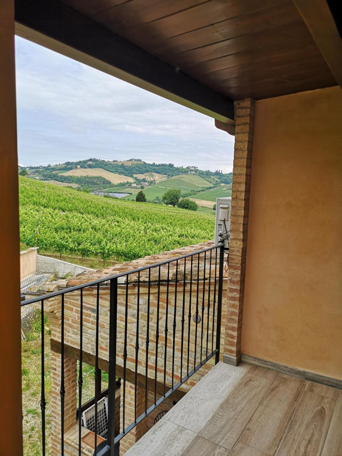 Agriturismo Vecchio Gelso Ortezzano Екстериор снимка