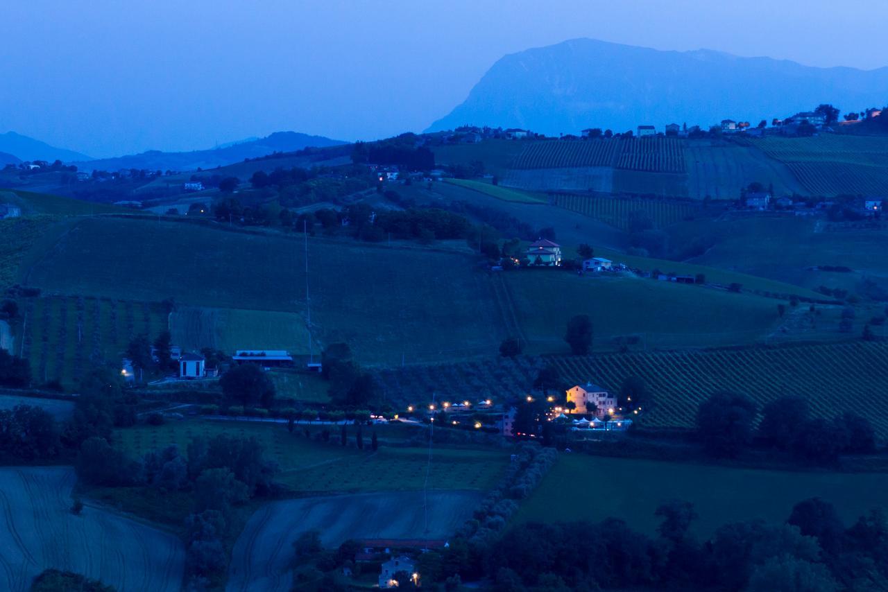 Agriturismo Vecchio Gelso Ortezzano Екстериор снимка
