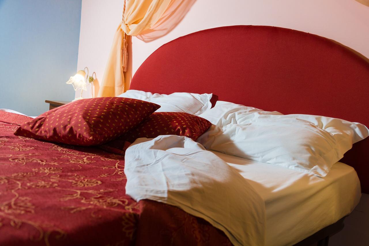 Agriturismo Vecchio Gelso Ortezzano Екстериор снимка